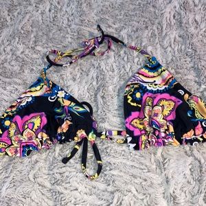 Size L brand is Xhilaration 80%nylon 20%spandex